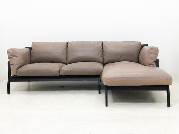 東京都目黒区のお客様より【cassina/カッシーナ】ELORO/エローロ 本革